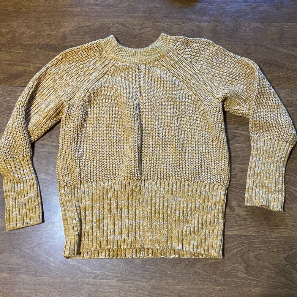 Vintage thread sweater